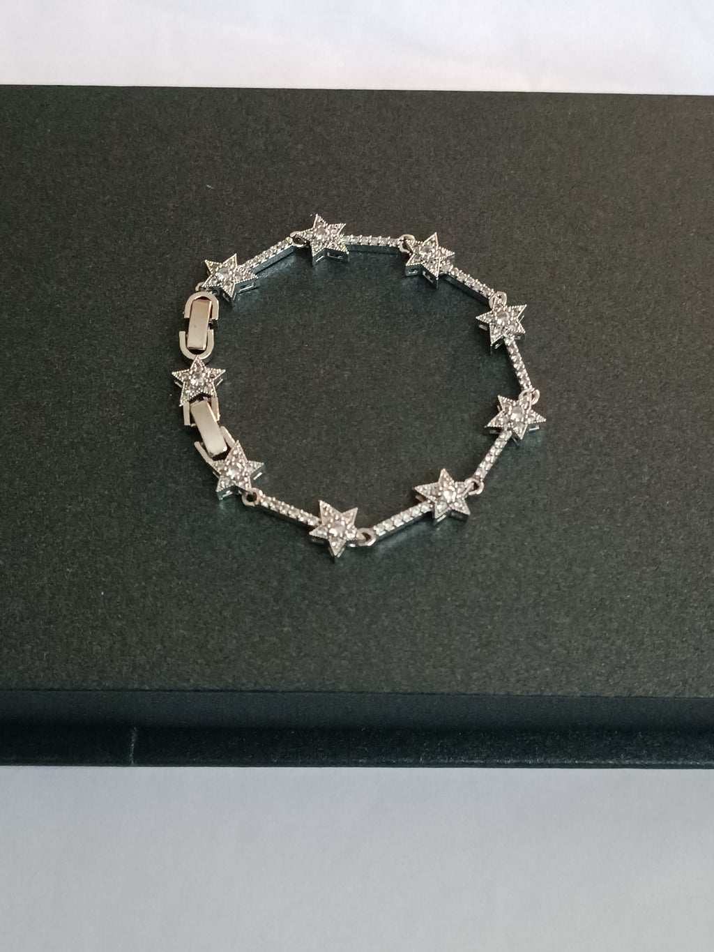 ÇELİK YILDIZ BİLEKLİK