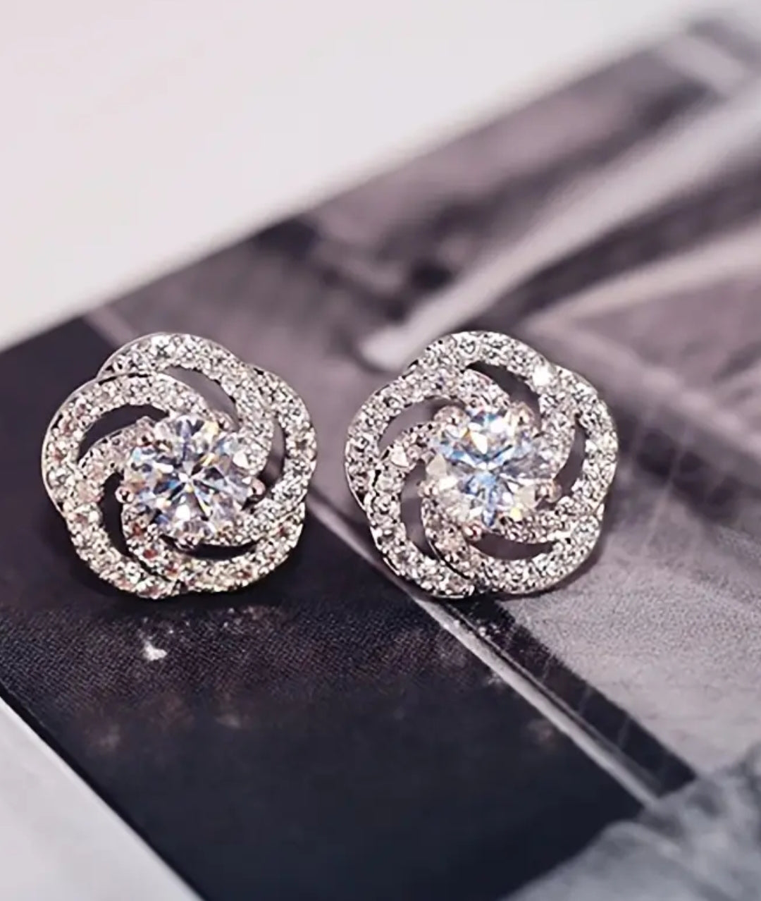 925 ayar küpe zirkon taşlı kulak aksesuarı