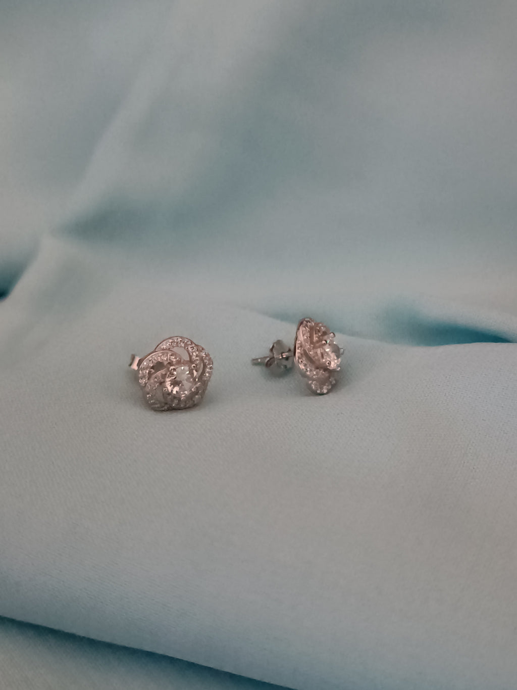 925 ayar küpe zirkon taşlı kulak aksesuarı