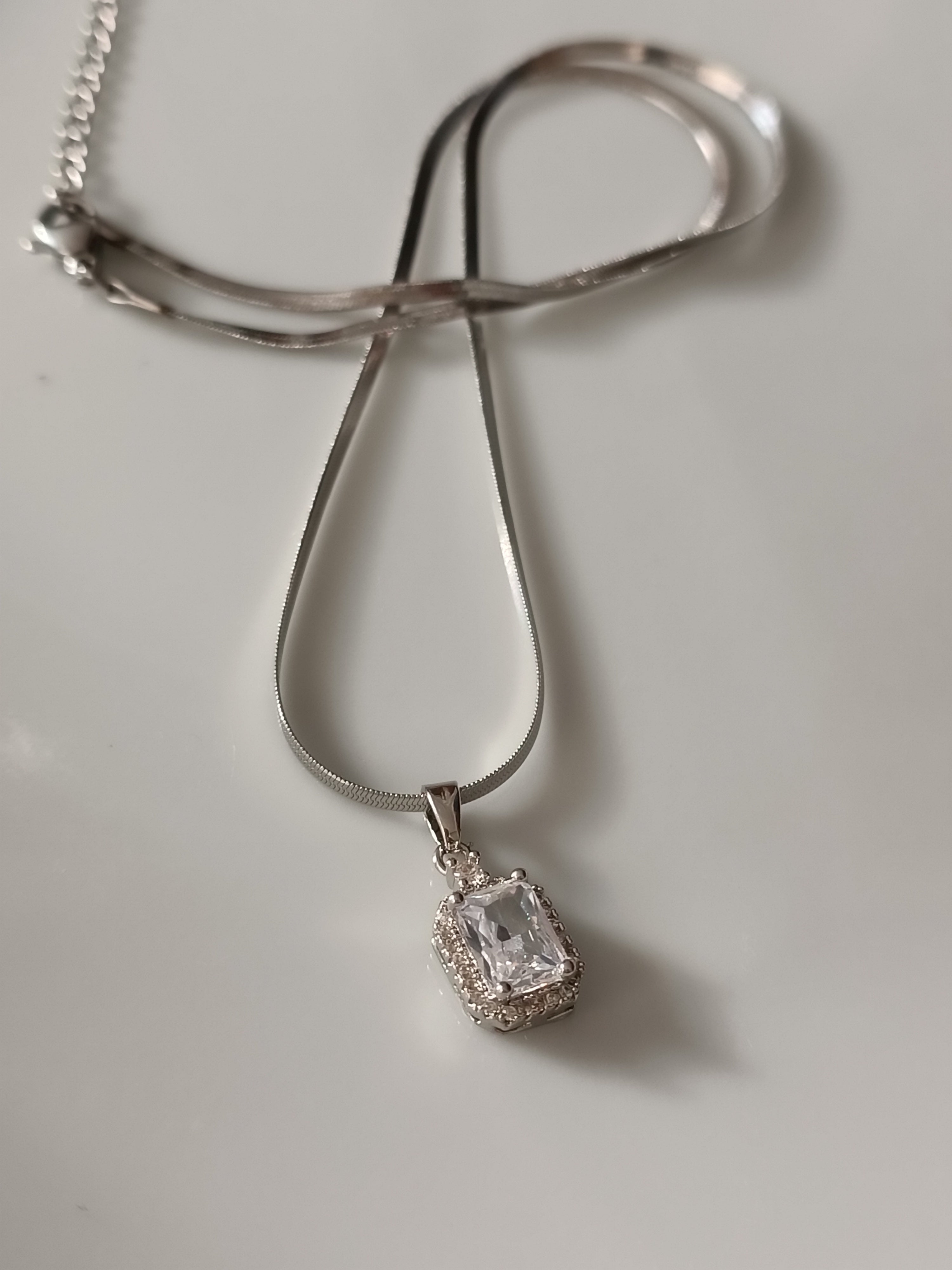 PASLANMAZ ÇELİK ZİRKON KOLYE